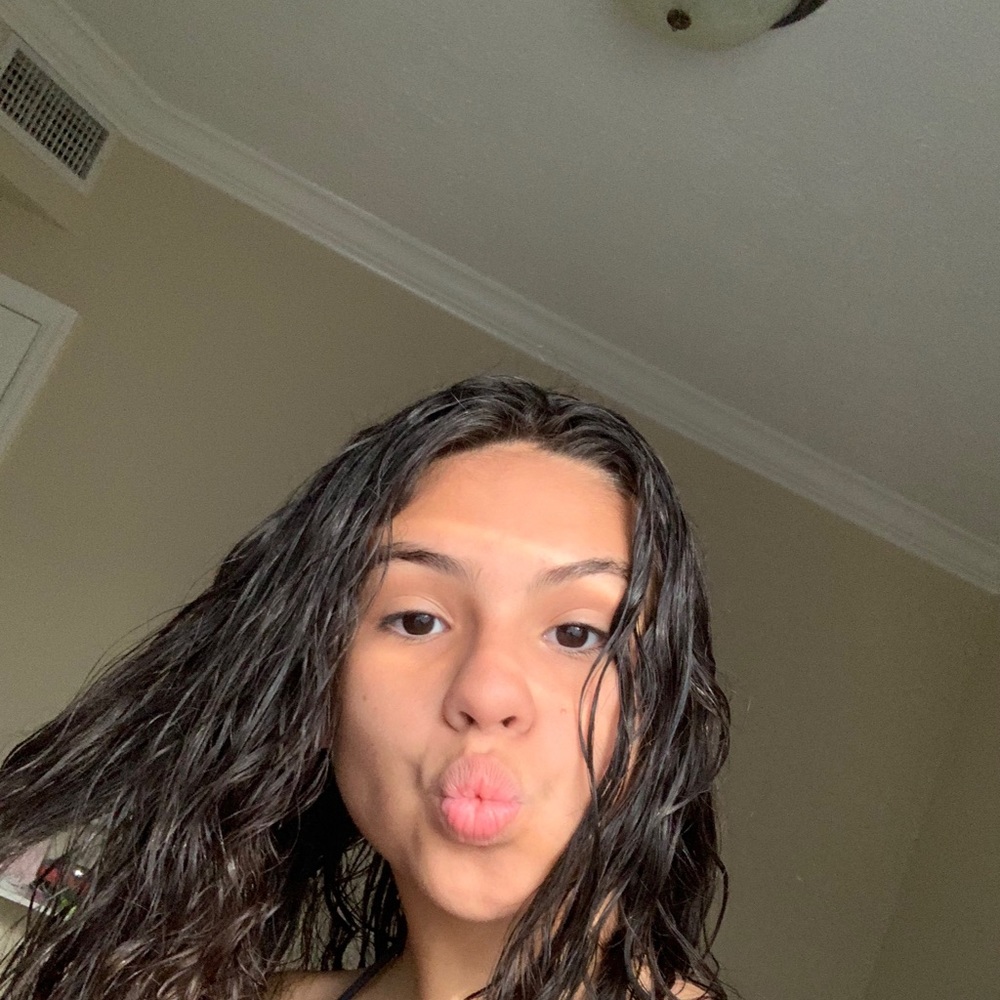 Meet your Posher, Ashley